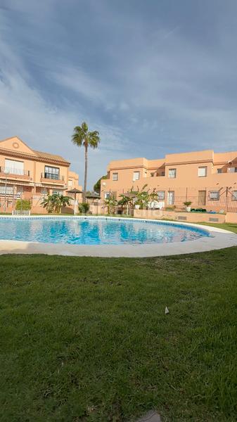 Foto 325cc500-fab8-4aec-a9a4-551834246f4f. Appartement in calle nueva de la barrosa 43 in Los Gallos Chiclana de la Frontera