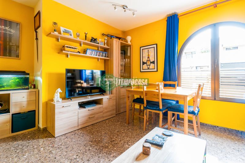 Foto dd638fba-c33a-4be0-ba61-6847049a403e. Piso en La Creu del Grau Valencia