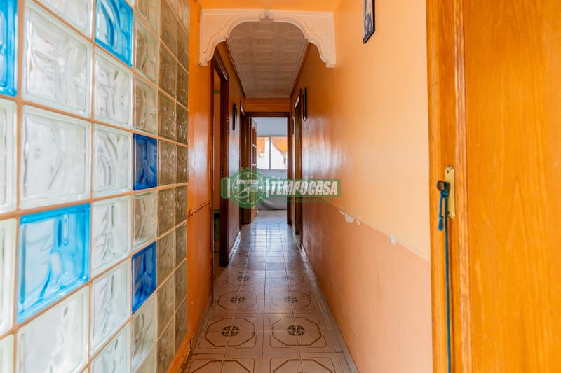 Foto fda29156-841a-4a25-a252-dfe9ebdbf899. Piso en Albors Valencia