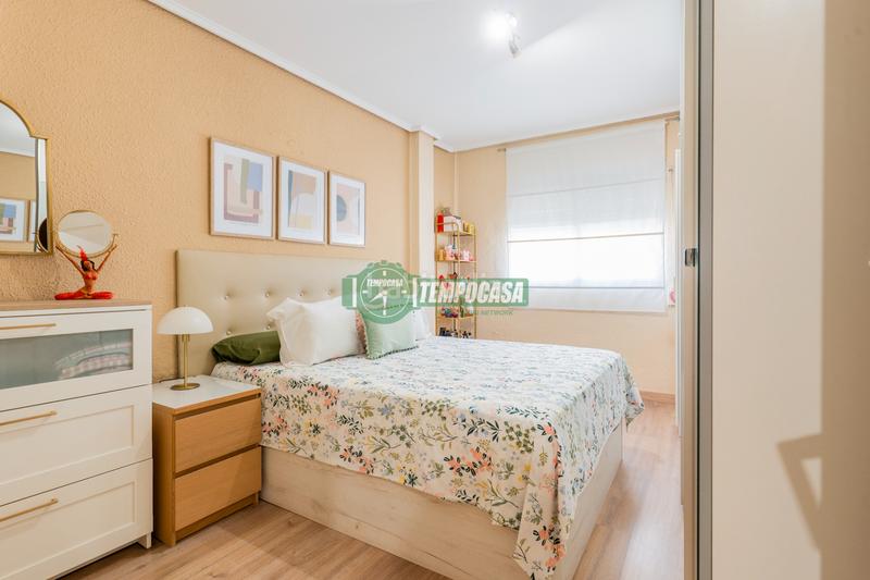 Foto 086c4cce-1982-48f3-987c-e01e5c8f88cb. Appartement dans carrer de pere de valència 24 dans Valencia