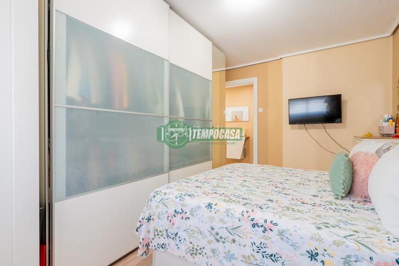 Foto 0d318c2a-1213-45cb-a41b-9b5310543428. Appartement dans carrer de pere de valència 24 dans Valencia