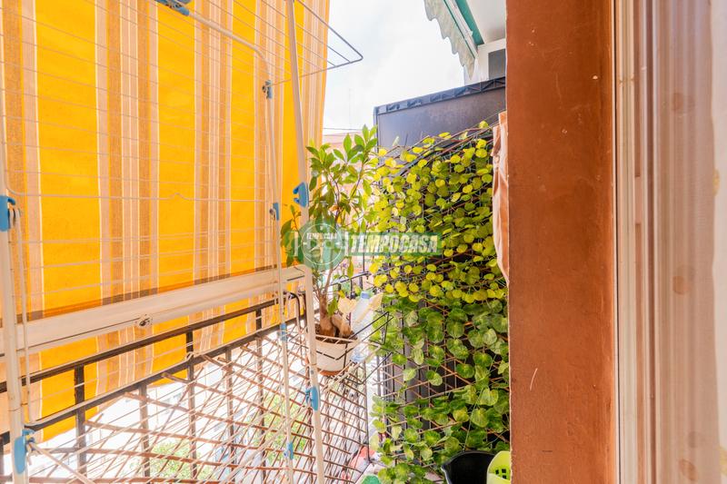 Foto 498b8316-2d2e-4ebf-8c81-abbb047d52e7. Appartement dans carrer de pere de valència 24 dans Valencia