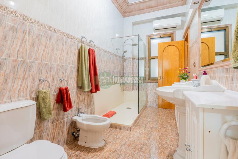 Foto 6b6dee54-6384-4416-b291-4b3522009d2f. Etagenwohnung mit parking in Arrancapins Valencia