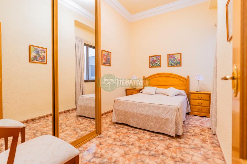 Foto 172ee9cd-43bf-4aff-ba85-e2cfa54871df. Piso en Arrancapins Valencia