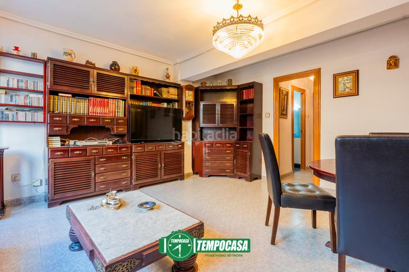 Foto 1084bf44-2656-4352-a68f-431afd1279c2. Appartement dans carrer dels sants just i pastor 94 dans Valencia