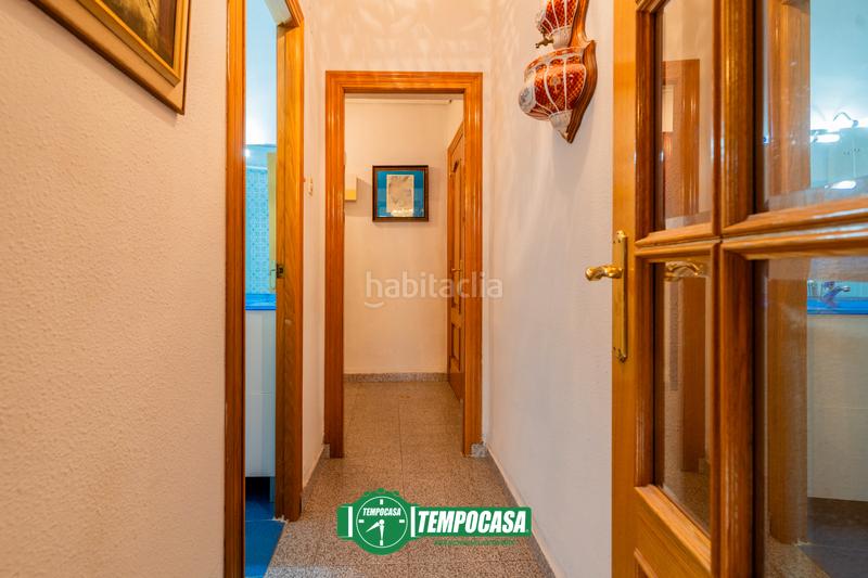 Foto a77f98c2-b4ac-4be5-9ed1-18f622a456e3. Flat in carrer dels sants just i pastor 94 in Aiora Valencia