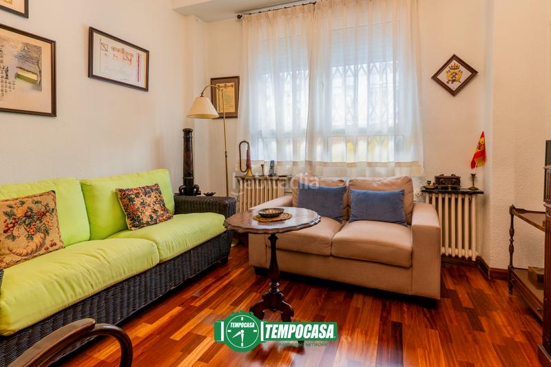 Foto a1ca6e1d-b864-43e8-87e9-cde1d76e21cf. Piso en carrer mestre palau nº44 en El Pilar Valencia