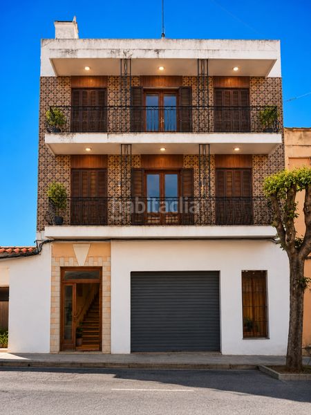 Foto bdac3c3f-bc95-4d33-af4e-4c520a4c0b38. Edificio en carrer d'alacant 33 en Teulada