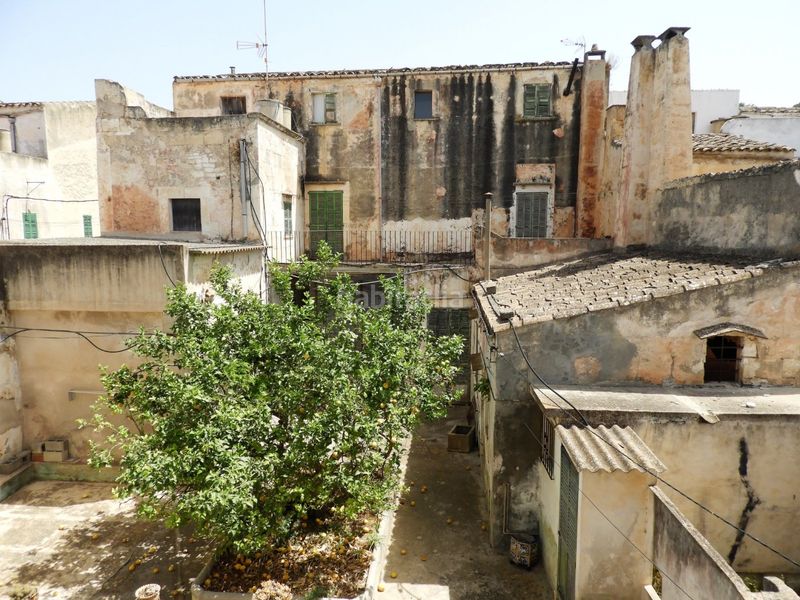 Foto f25eeb61-7657-4bbe-aa12-3ef166713862. Casa amb aparcament a Felanitx poble Felanitx