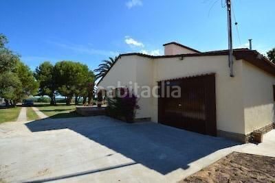 Foto a2c01cc1-e997-4f1f-9a07-ebce71ce6071. Xalet amb aparcament piscina a Platja de Mont-roig Mont-roig del Camp