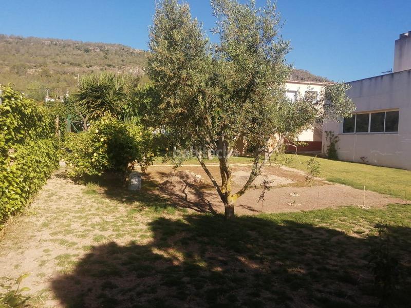 Foto 9e5c321c-b322-40eb-b799-74e38b3c0731. Chalet mit parking in Vespella de Gaià