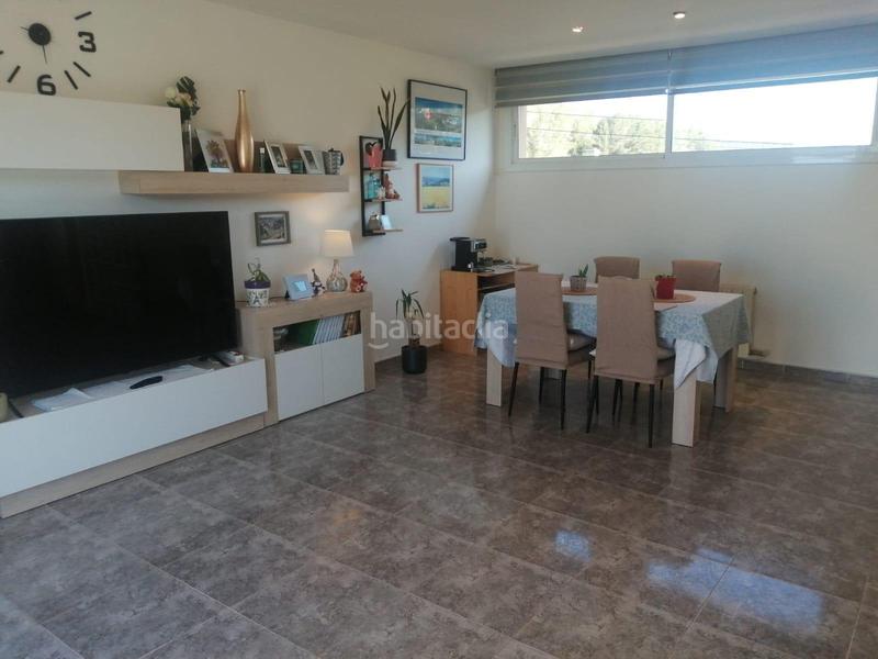 Foto cd1ed935-0d90-4d81-b156-0c88e47390f3. Chalet mit parking in Vespella de Gaià