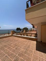 Pis a Mar i Camp - Platja dels Capellans. Piso esquinero a 50 metros de la playa capellans
