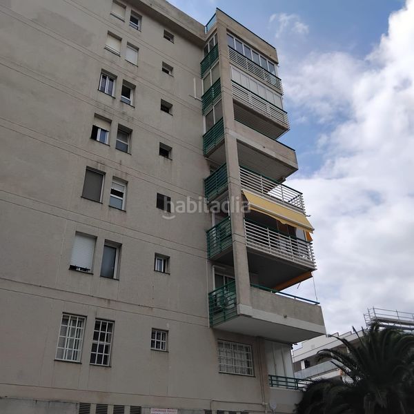 Foto 3355f1bf-e73e-41e6-a3a6-bad1422da60e. Apartament amb piscina a Mar i Camp - Platja dels Capellans Salou