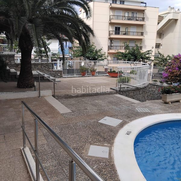 Foto 94dc74e6-a8e8-45e8-bdea-51f75f745ded. Apartament amb piscina a Mar i Camp - Platja dels Capellans Salou