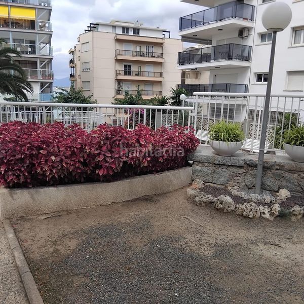 Foto a2b20053-b3bb-4530-b582-d9455599290d. Apartament amb piscina a Mar i Camp - Platja dels Capellans Salou