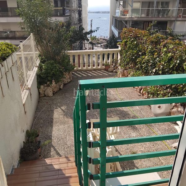 Foto ec84260f-bbaa-4ea1-bf36-d59a0b57121a. Apartament amb piscina a Mar i Camp - Platja dels Capellans Salou