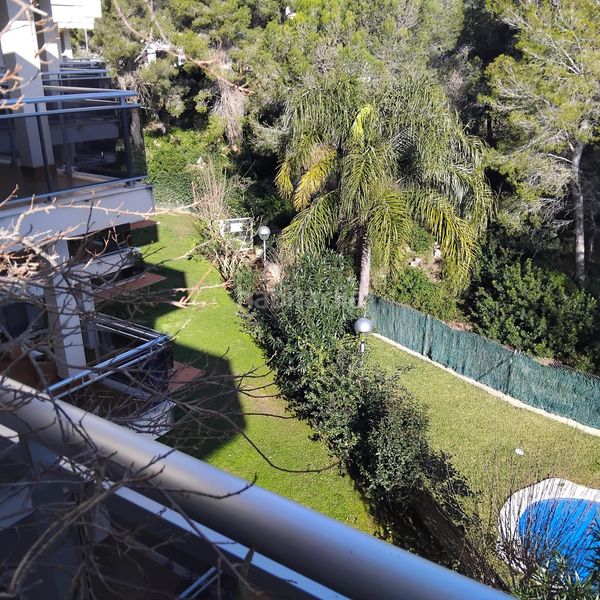 Foto 990abc8b-cfaf-4e79-9c01-c6c4b8becd9a. Àtic amb piscina a Calafat Ametlla de Mar (L´)
