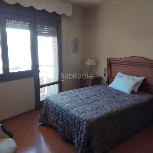 Foto f8bba1e7-fcd0-439b-a259-9a1ad4a560b8. Casa amb calefacció aparcament a Tàrrega