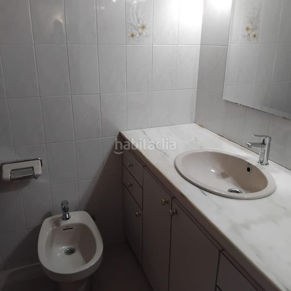 Foto 02f50d60-d75d-4e64-81e6-baaac1ab5bc6. Casa adossada amb calefacció aparcament a Agramunt