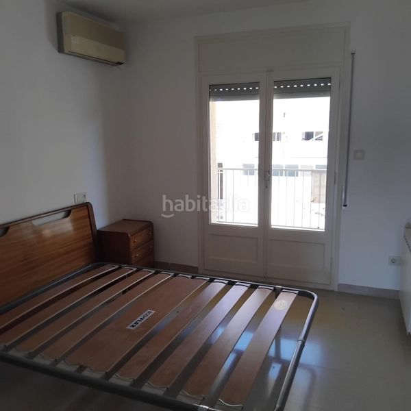 Foto 0d3a9a83-b389-4b55-a012-989a80b38ba0. Casa adossada amb calefacció aparcament a Agramunt