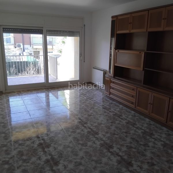 Foto 4c653bd1-4f67-4636-b256-58f2e21b3721. Casa adossada amb calefacció aparcament a Agramunt