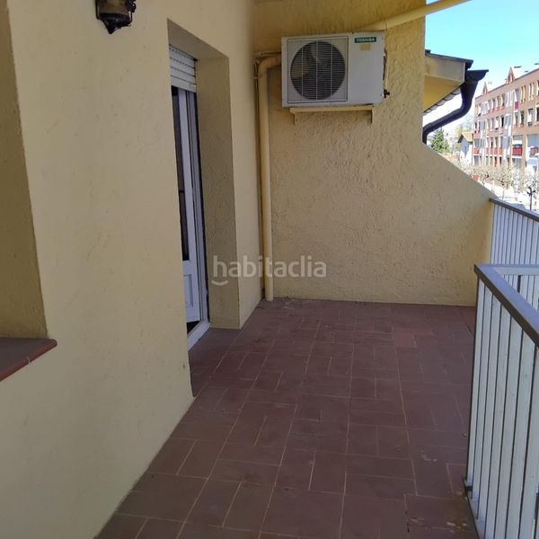 Foto 7716c665-be30-43d5-9298-9fee085c377e. Casa adossada amb calefacció aparcament a Agramunt