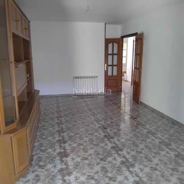 Foto bb6f60c5-a3a2-4cf7-b318-69defb914b56. Casa adossada amb calefacció aparcament a Agramunt
