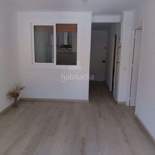Foto 9be86518-3090-43d9-9cdc-96e41bb203a3. Pis amb piscina a Mar i Camp - Platja dels Capellans Salou