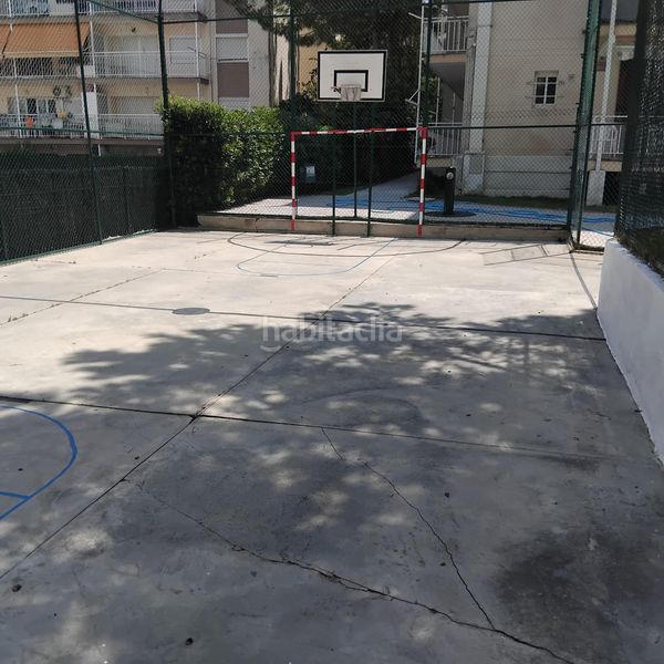 Foto df64ed4a-3c20-469c-9108-5dfe68e26b7e. Pis amb piscina a Mar i Camp - Platja dels Capellans Salou