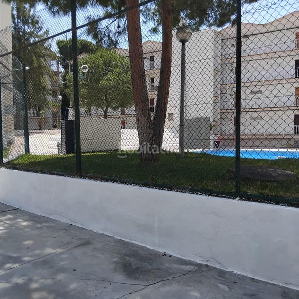 Foto ebbafc41-e188-4b64-af14-a18b44163977. Pis amb piscina a Mar i Camp - Platja dels Capellans Salou