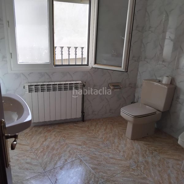 Foto 32984ed5-8354-44e4-b7aa-4837045e9d68. Casa amb aparcament a Anglesola