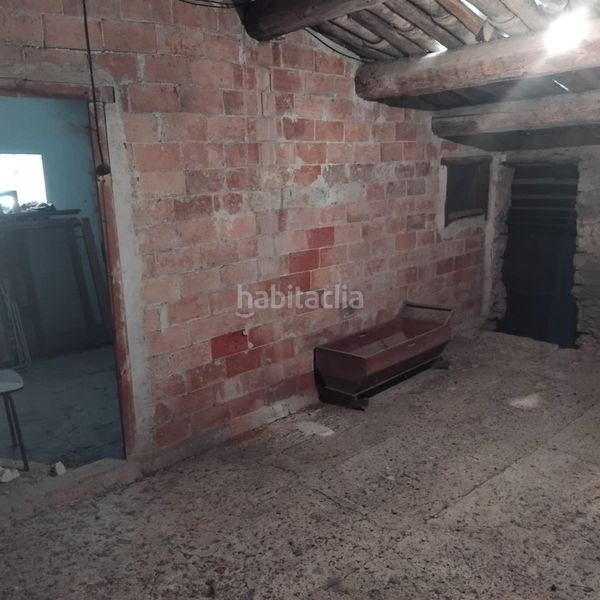 Foto a6a0125a-516d-497b-8e19-87d1e0a53085. Casa amb aparcament a Anglesola