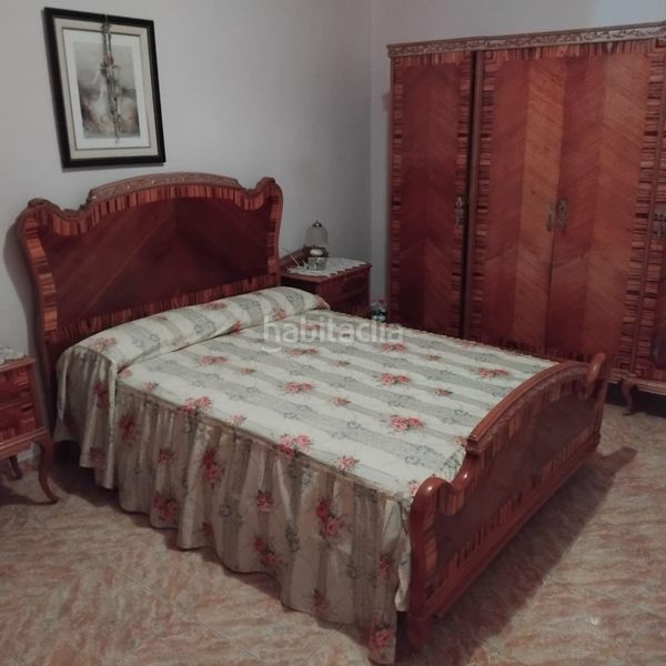 Foto b8295394-d74c-49c4-957c-21f7f99d7822. Casa amb aparcament a Anglesola