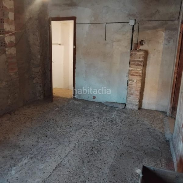 Foto bc92a8e0-00ab-483f-8409-35dc3b7ff179. Casa amb aparcament a Anglesola