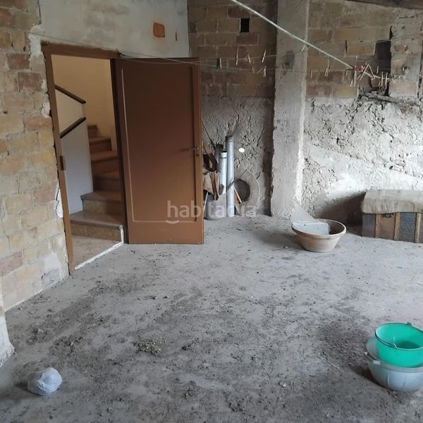 Foto cb0a0ea7-04f1-42fa-837f-e3730311e5f5. Casa amb aparcament a Anglesola