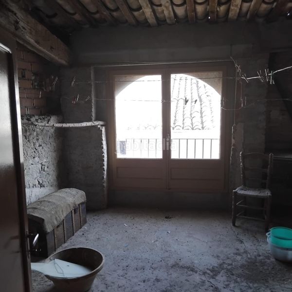 Foto ed248804-79f4-4cfd-bab5-a857d44a1f74. Casa amb aparcament a Anglesola