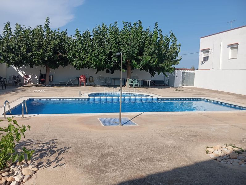 Foto 2619e2d4-cac0-4d56-bac7-a38e746cdabf. Casa adossada amb aparcament piscina a Partidas de Interior - Zona Rústica Vinaròs