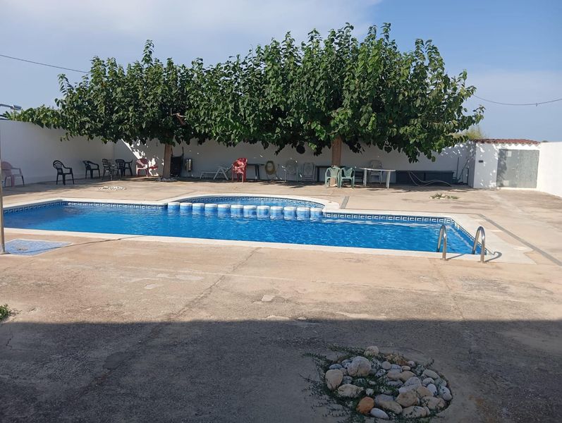 Foto 8409ff43-8043-4f90-b2f5-ad83d5ae7257. Casa adossada amb aparcament piscina a Partidas de Interior - Zona Rústica Vinaròs