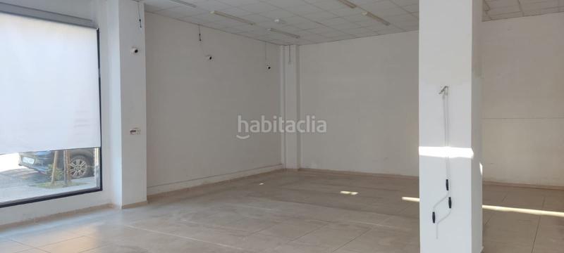 Foto 892ddd2e-ea23-4b5c-97ee-2e0c702821ed. Location local commercial dans Fraga