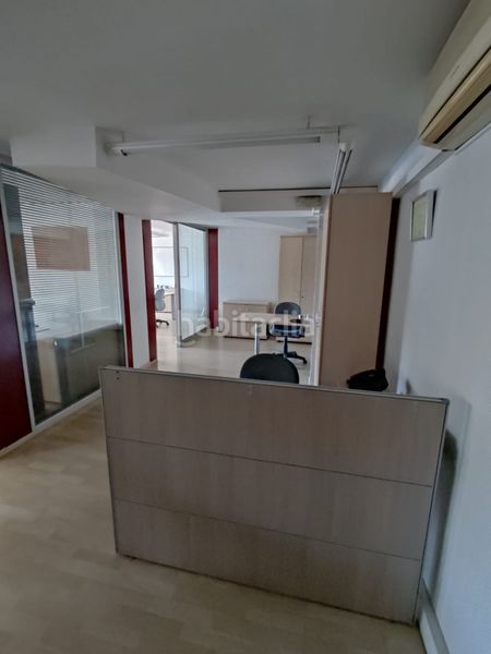 Foto 40b8a2c8-c6b8-42b3-8b28-d4a5b5186e61. Oficina a Fraga