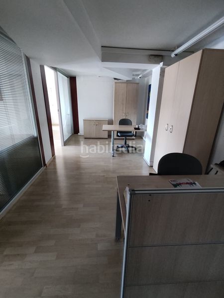 Foto 50c9b648-a6f5-4e9b-a930-0e9a86ea6e9f. Oficina a Fraga