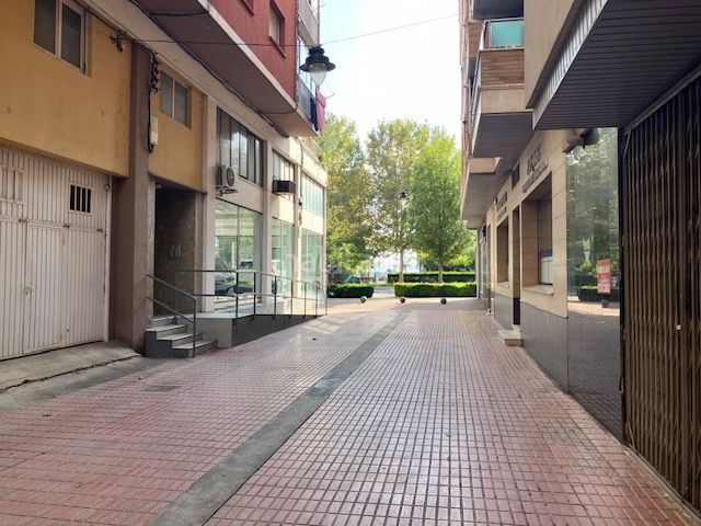 Foto d3b7ecaf-23ad-442f-88c1-80149e519493. Local comercial a Fraga