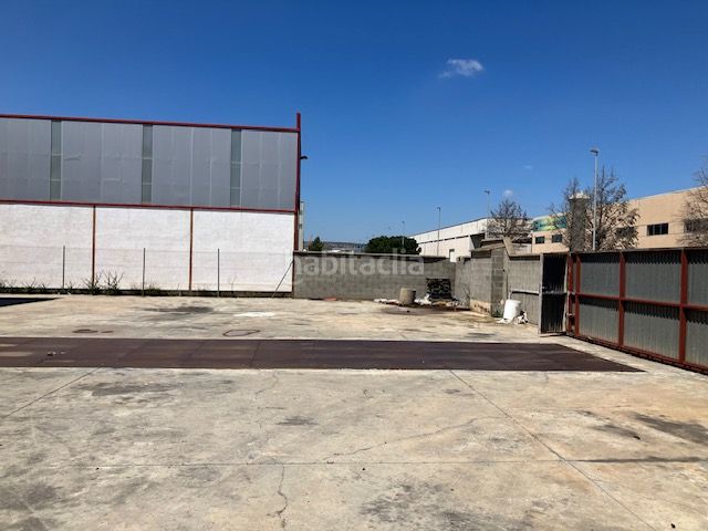 Foto 94f98eb1-242a-4294-8dfc-0424cb34f045. Location bâtiment à usage industriel dans Fraga