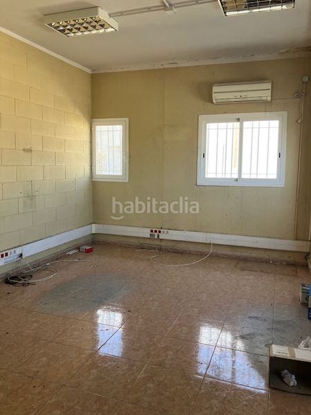 Foto bd2549f6-1a60-40a4-a388-435b0838564f. Location bâtiment à usage industriel dans Fraga
