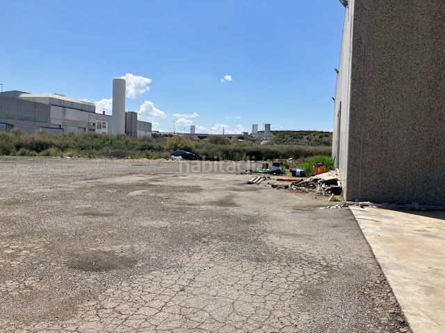 Foto f3d214da-1000-42d8-96af-62d62ca13fb8. Location bâtiment à usage industriel dans Fraga