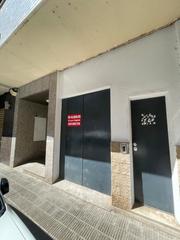 Lloguer Local Comercial  Calle josé salarrullana. Alquiler local en zona centro