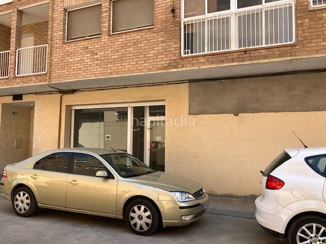 Foto 2bf4f1bf-fd2e-4b97-b14d-1457d9dedd10. Location local commercial dans Fraga