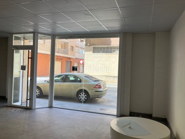 Foto f8a33399-84ce-4a79-baf5-c032f79a56c7. Location local commercial dans Fraga