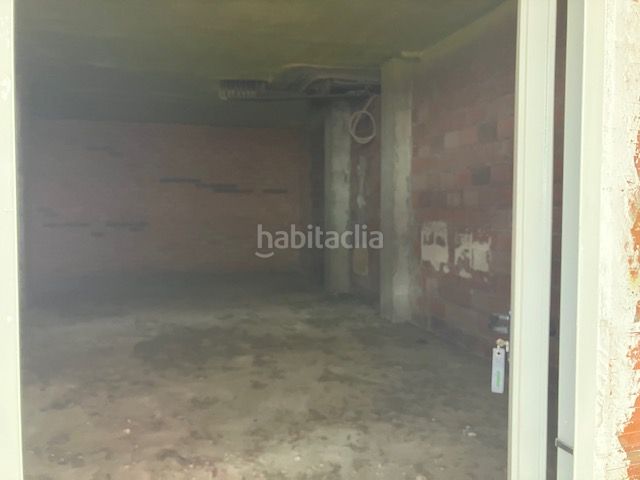 Foto 5be3c801-fb0f-425a-b1f6-a07cf18cd2be. Location local commercial dans Fraga